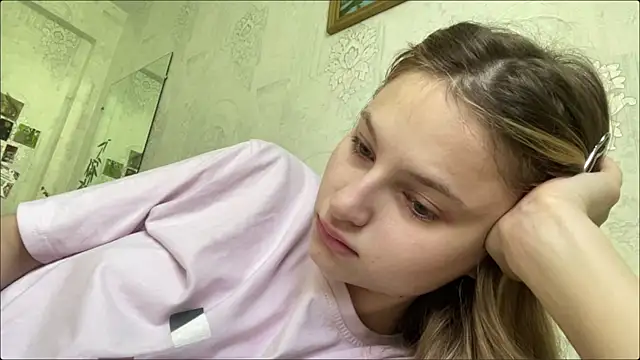 HeIen cute online show from 07/09/26, 05:22