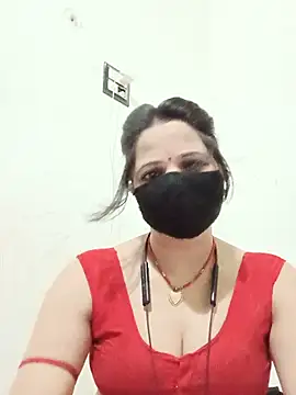 Snapshot of Karishma_bhabi3 chatting on 06/18/26, 04:44 Karishma bhabi3 online show from 06/18/26, 04:44