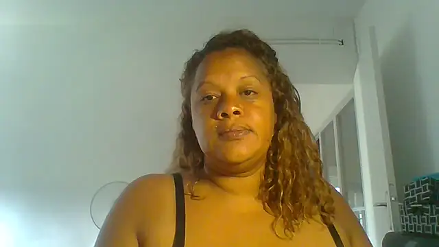 Snapshot of DOMINATRICESANDRA chatting on 06/02/26, 07:10 DOMINATRICESANDRA online show from 06/02/26, 07:10
