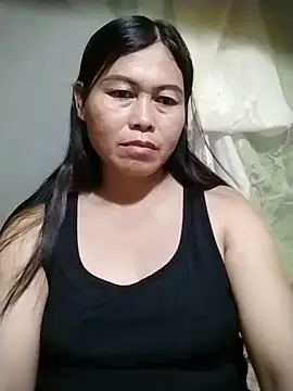 Snapshot of -Hatybi- chatting on 06/17/26, 01:56 -Hatybi- online show from 06/17/26, 01:56