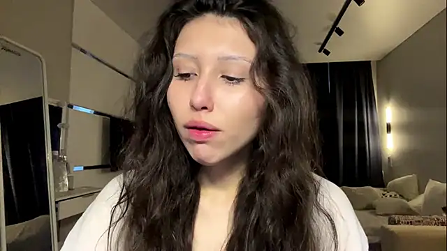 Alicekitty67 online show from 06/07/26, 03:16