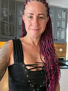 GermanMilfJasmin online show from 07/03/26, 08:21
