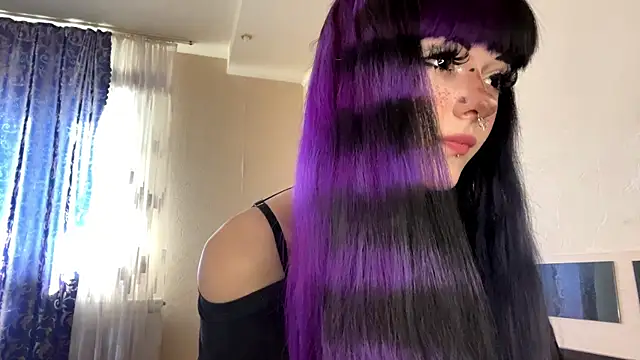 HolyCute online show from 06/21/26, 02:19