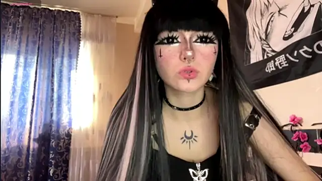 HolyCute online show from 07/20/26, 03:36
