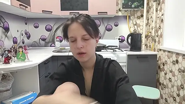 Saranade online show from 06/13/26, 05:33
