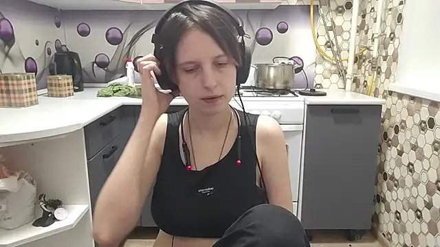 Saranade online show from 07/10/26, 08:11