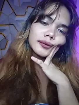 Snapshot of mikhay101 chatting on 06/14/26, 03:36 mikhay101 online show from 06/14/26, 03:36