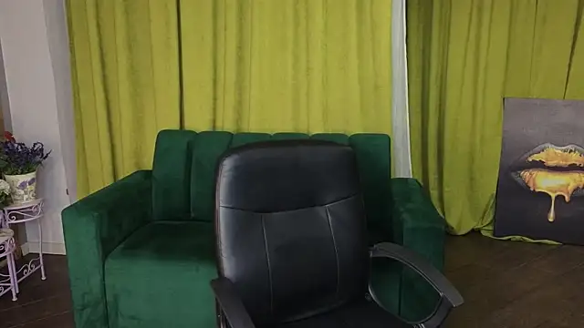 AlisaFoxis online show from 06/10/26, 06:18
