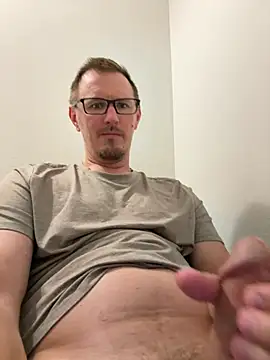Hardpaul85 online show from 07/04/26, 03:40