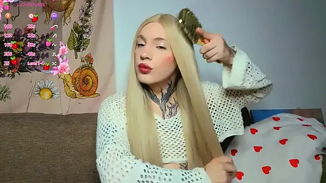 Snapshot of Chloecherry chatting on 07/12/26, 03:03 Chloecherry online show from 07/12/26, 03:03