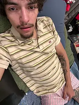 Uhhyuhhhhh online show from 06/05/26, 03:46