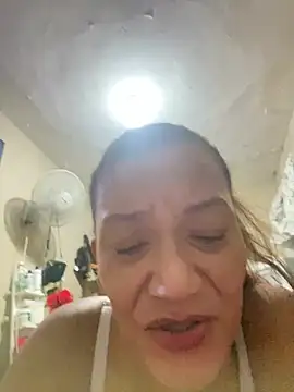 Snapshot of rosanna78322 chatting on 07/08/26, 10:14 rosanna78322 online show from 07/08/26, 10:14