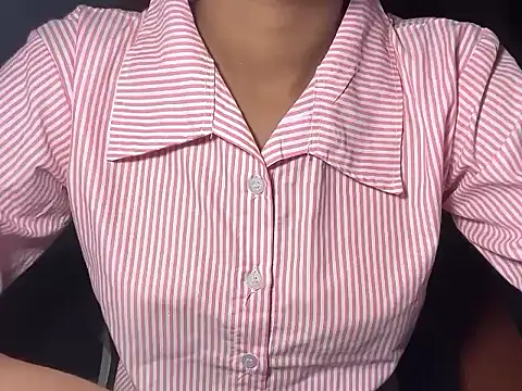Snapshot of Black_Magical_Girl chatting on 08/05/26, 04:48 Black Magical Girl online show from 08/05/26, 04:48