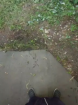 Snapshot of cov642 chatting on 06/15/26, 09:39 cov642 online show from 06/15/26, 09:39