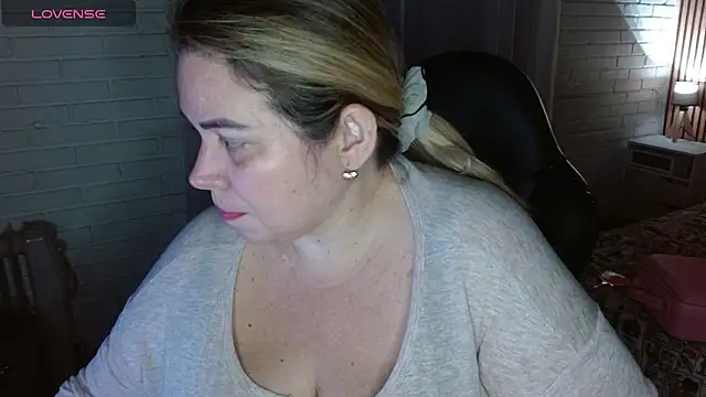 Bella Savati 1 online show from 05/31/26, 11:50