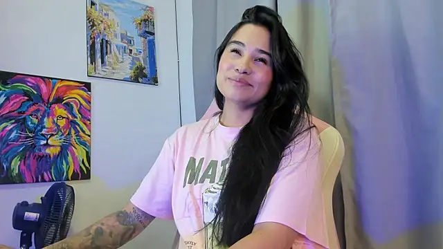 Snapshot of NattGray chatting on 06/18/26, 07:19 NattGray online show from 06/18/26, 07:19