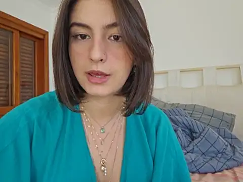 Snapshot of Juh_castro chatting on 06/19/26, 05:17 Juh castro online show from 06/19/26, 05:17