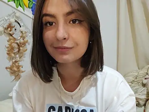 Snapshot of Juh_castro chatting on 07/04/26, 05:52 Juh castro online show from 07/04/26, 05:52