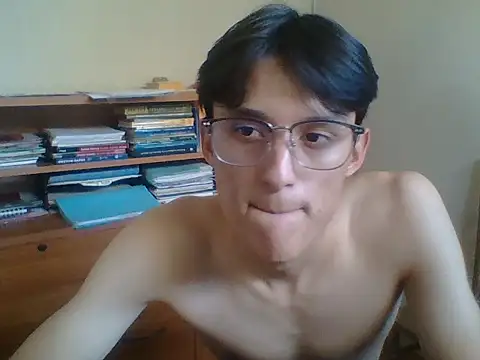 Snapshot of harfuchh chatting on 06/04/26, 12:16 harfuchh online show from 06/04/26, 12:16