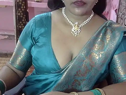 Snapshot of PRIYANKA_023 chatting on 06/28/26, 06:08 PRIYANKA 023 online show from 06/28/26, 06:08