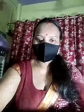 Snapshot of PRIYANKA_023 chatting on 07/05/26, 04:03 PRIYANKA 023 online show from 07/05/26, 04:03