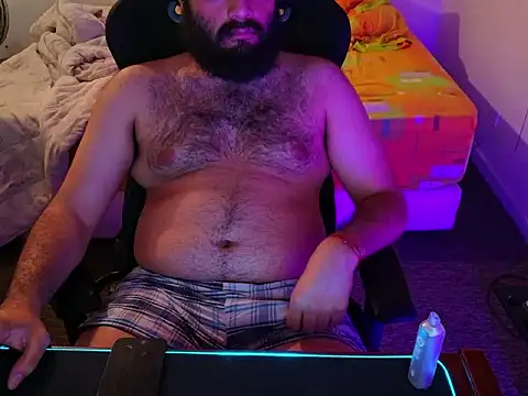 Latinbearhairy online show from 06/17/26, 05:10