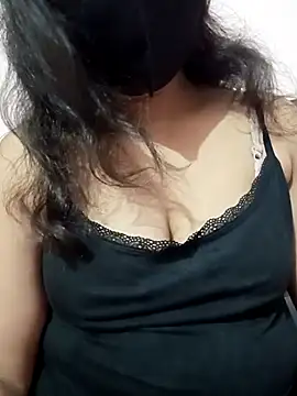 Snapshot of Archana_32 chatting on 07/09/26, 12:58 Archana 32 online show from 07/09/26, 12:58