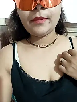 Snapshot of Archana_32 chatting on 07/14/26, 01:08 Archana 32 online show from 07/14/26, 01:08