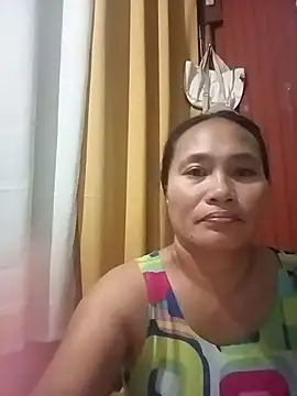 Snapshot of Queenslay chatting on 07/15/26, 09:42 Queenslay online show from 07/15/26, 09:42
