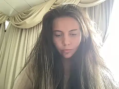 Snapshot of Peaches0777 chatting on 06/03/26, 06:35 Peaches0777 online show from 06/03/26, 06:35