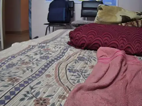 Snapshot of indiboy009 chatting on 12/24/24, 12:33 indiboy009 online show from 12/24/24, 12:33