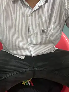 Snapshot of raj___romantic__ chatting on 05/31/26, 10:55 raj romantic online show from 05/31/26, 10:55