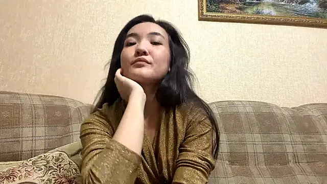 Snapshot of YolandaBalbuena chatting on 06/13/26, 03:54 YolandaBalbuena online show from 06/13/26, 03:54