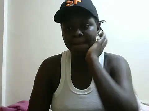 Snapshot of betty_love254 chatting on 06/01/26, 02:52 betty love254 online show from 06/01/26, 02:52