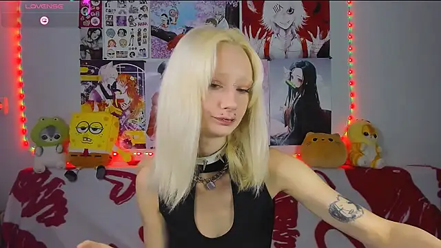 Katia Nabiee online show from 06/17/26, 04:26