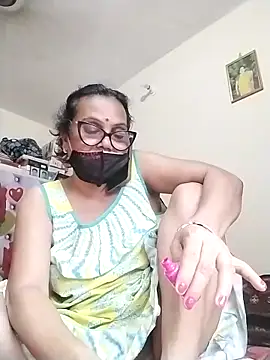chatterjeesayani567 online show from 06/18/26, 10:19