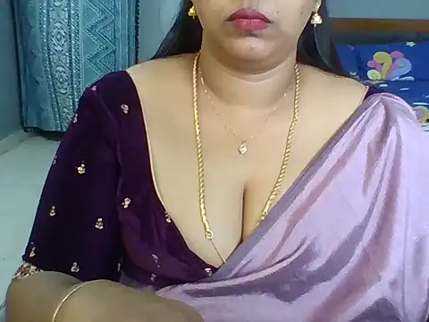 Snapshot of Tamil_hot_Meenu chatting on 07/10/26, 07:01 Tamil hot Meenu online show from 07/10/26, 07:01