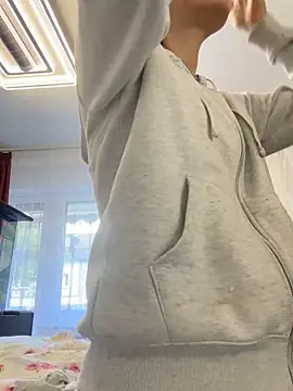 PregnantEmilia online show from 06/11/26, 08:56