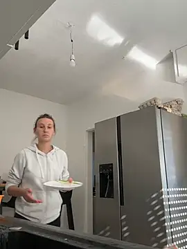 PregnantEmilia online show from 07/03/26, 06:42