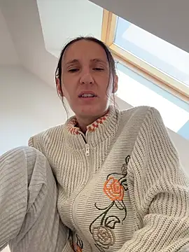 PregnantEmilia online show from 07/19/26, 07:12