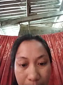 Yummyleyn online show from 06/02/26, 01:40