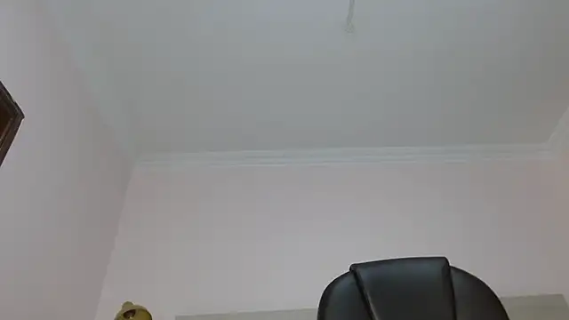 Snapshot of amara_sanchez chatting on 07/07/26, 12:42 amara sanchez online show from 07/07/26, 12:42