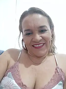 Snapshot of Sara_hilton02 chatting on 06/16/26, 01:36 Sara hilton02 online show from 06/16/26, 01:36