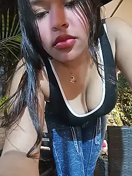 isabellaivyy online show from 07/11/26, 02:14