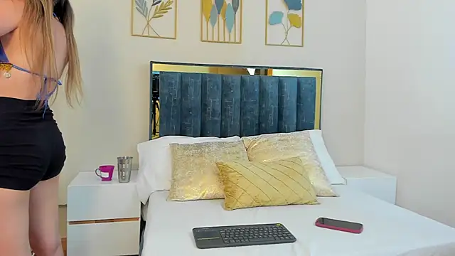 Snapshot of martinc_aria chatting on 07/14/26, 11:49 martinc aria online show from 07/14/26, 11:49