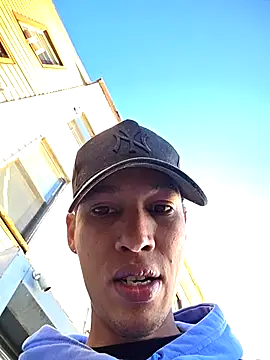Snapshot of el_negga chatting on 06/02/26, 10:28 el negga online show from 06/02/26, 10:28