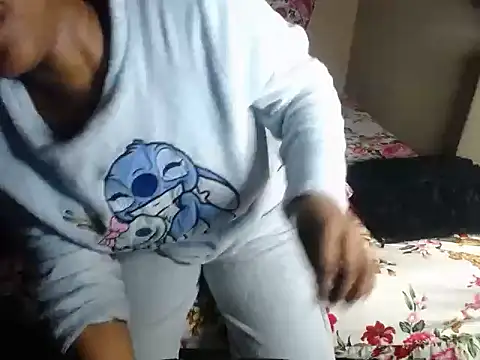 Snapshot of Thickmisspearl23 chatting on 06/26/26, 11:09 Thickmisspearl23 online show from 06/26/26, 11:09