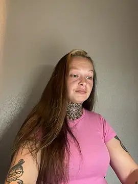 Elleeen online show from 07/15/26, 08:47