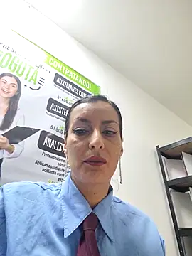 Snapshot of ALEJANDRA__28 chatting on 06/09/26, 02:28 ALEJANDRA 28 online show from 06/09/26, 02:28