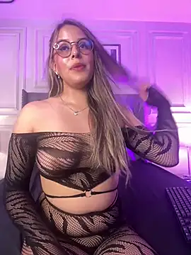 SunnyLuxxx online show from 07/04/26, 07:20